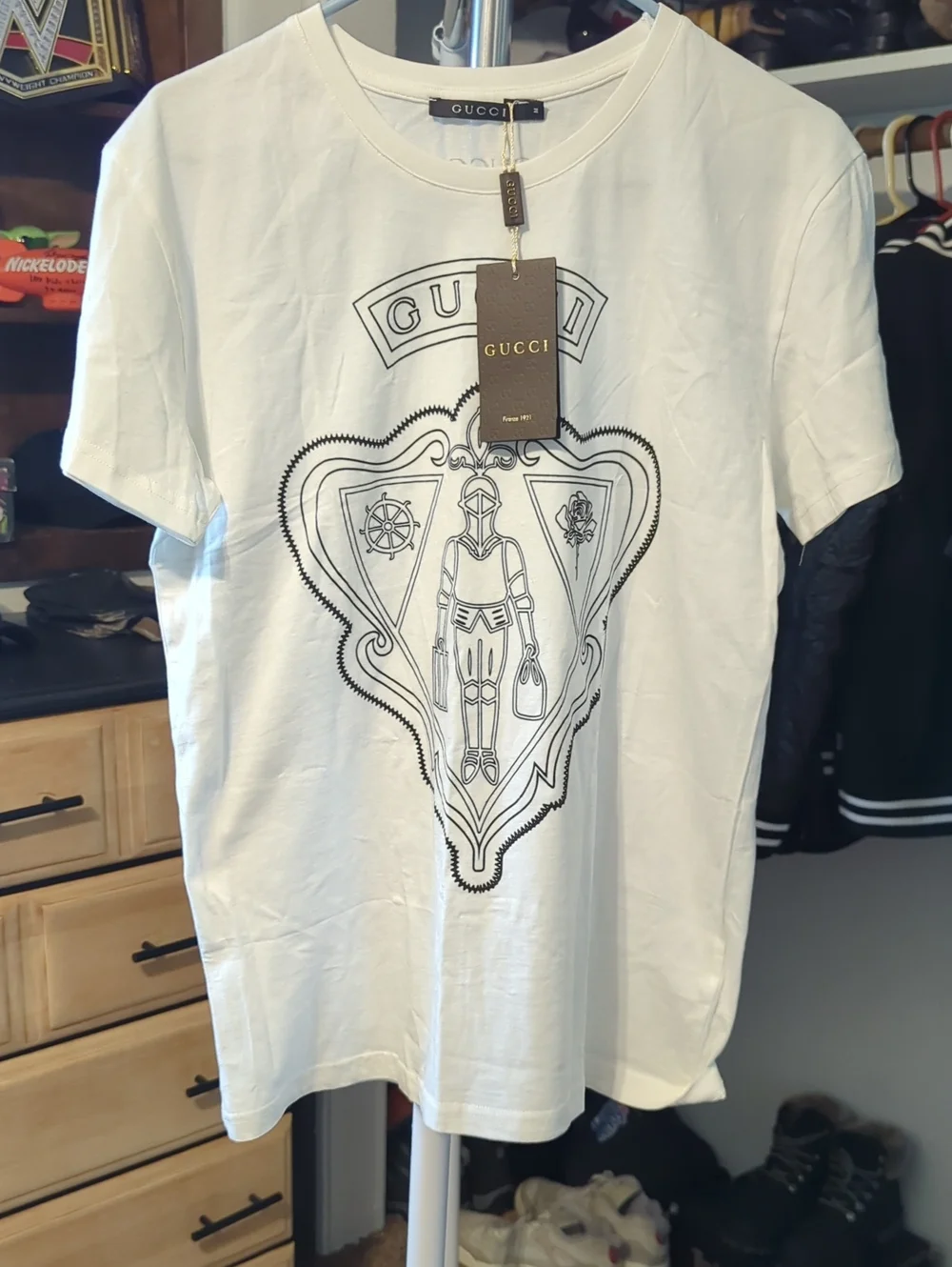 Gucci White Short-Sleeve Knight Crew T-Shirt with Black Crest Print